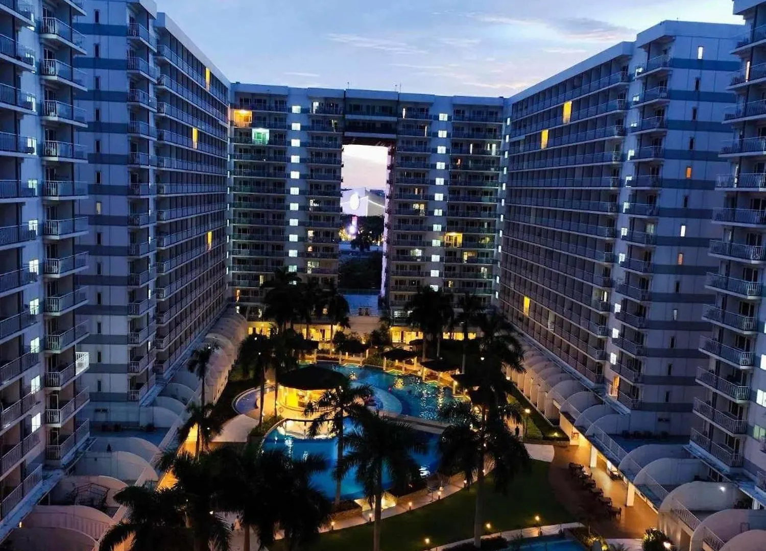 1528 Pool View With Balcony Apartment Manila 0*,  Philippines